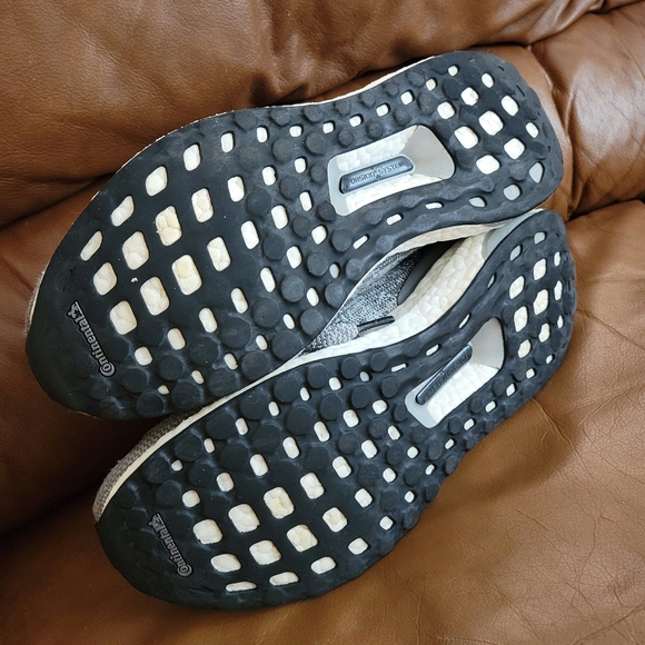 Women's (Unisex) Adidas Ultra Boost Uncaged Grey II Size 9 Women or 7.5 Men or - Picture 11 of 12